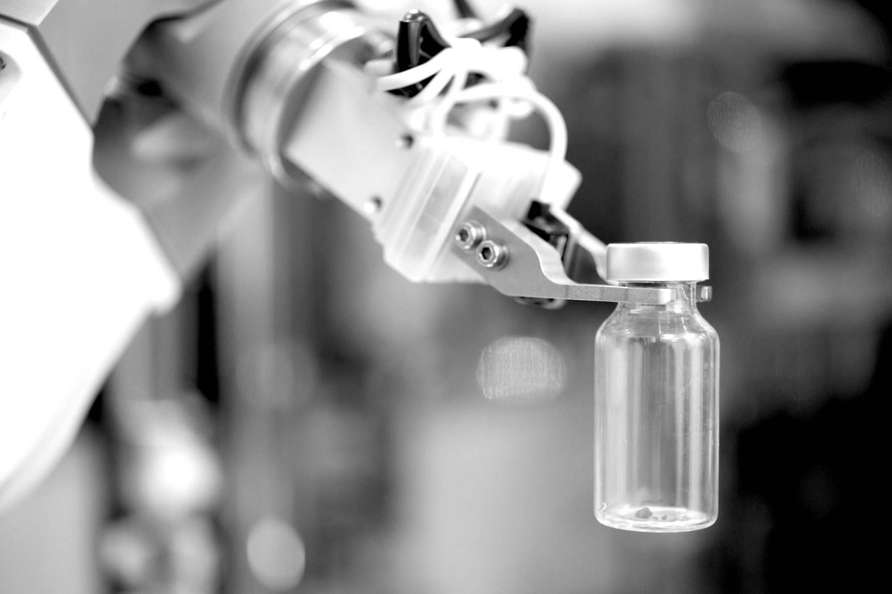 MEDICAL ROBOTICS MARKET CONTINUES TO SOAR FOR INVESTORS, BUT PATIENTS ARE THE BIGGEST WINNERS